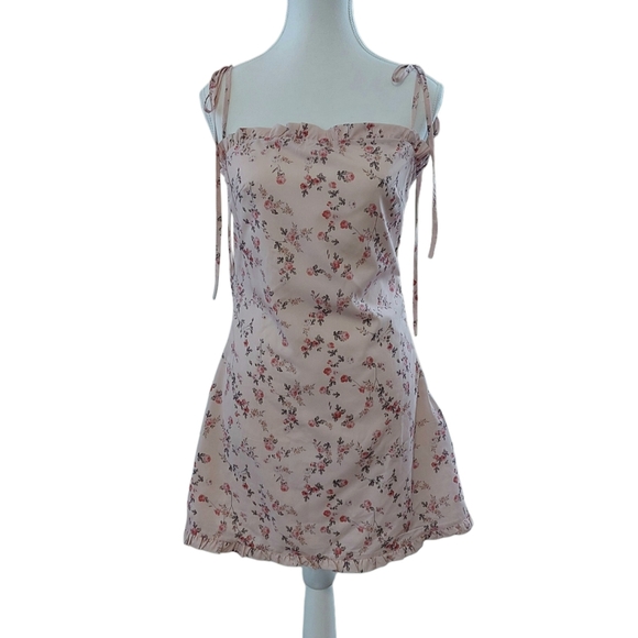 Pink Ruffled Floral Dress - Picture 2 of 3